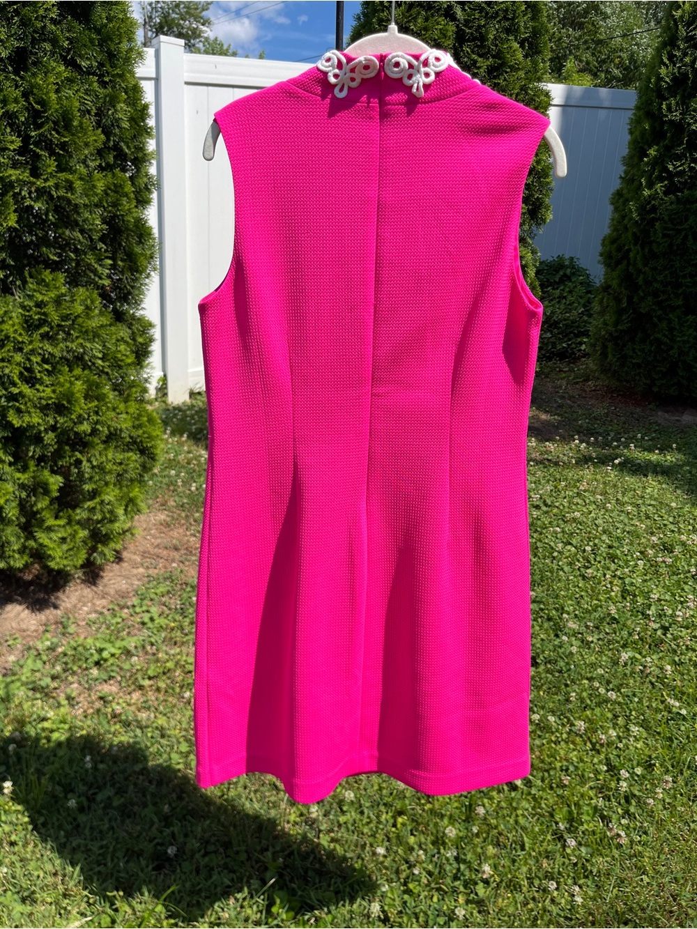 Vince Camuto Women’s Sleeveless Hot Pink Shift Dress with Decorative Trim! Retro - Picture 3 of 12